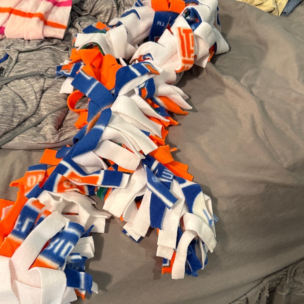 Vibrant Florida Gators Fleece Knot Blanket